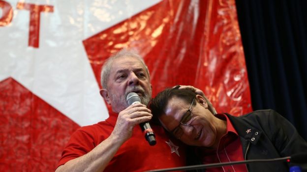 O ex-presidente Lula e Luiz Marinho durante o evento de posse de Marinho na presidência estadual do PT