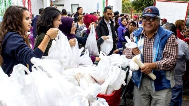 Celebración de la fiesta tradicional de Kurban, en la que se comparte carne con los más necesitados, en México.