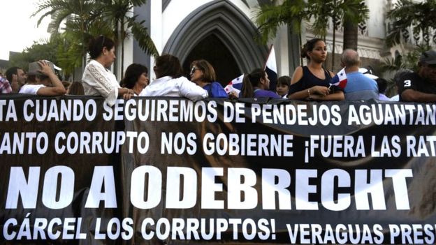 Demonstrators in Panama protest against corruption in connection with the scandal involving Brazilian construction giant Odebrecht, in front of Panama's Congress in Panama City