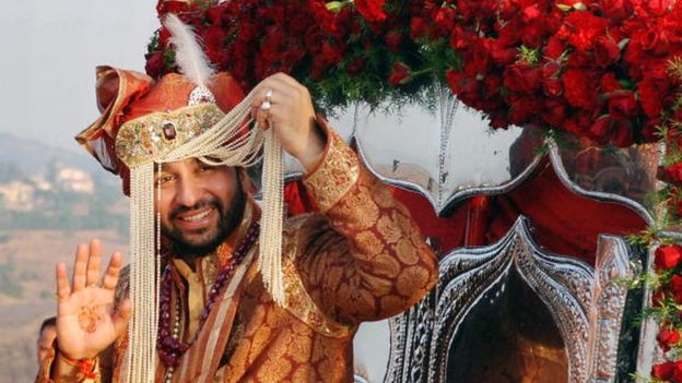 'அழகான, பண்பான, குடும்பப்பாங்கான' மணமகன் வேண்டாமா?