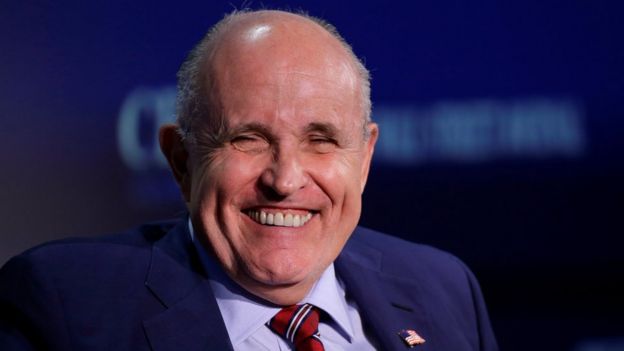 Zarrab'ın avukatlarından olan eski New York Belediye Başkanı Rudy Giuliani aynı zamanda ABD BAşkanı Donald Trump'ın da eski bir dostu.