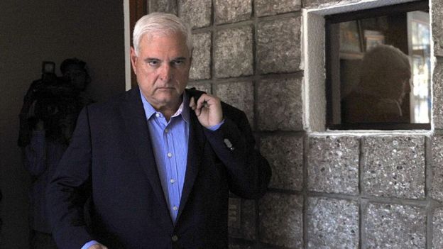 En Panamá hay varios procesos judiciales abiertos en contra de Martinelli quien se encuentra bajo arresto en una cárcel de Miami. Foto: AFP