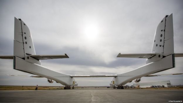 Vista posterior del Stratolaunch