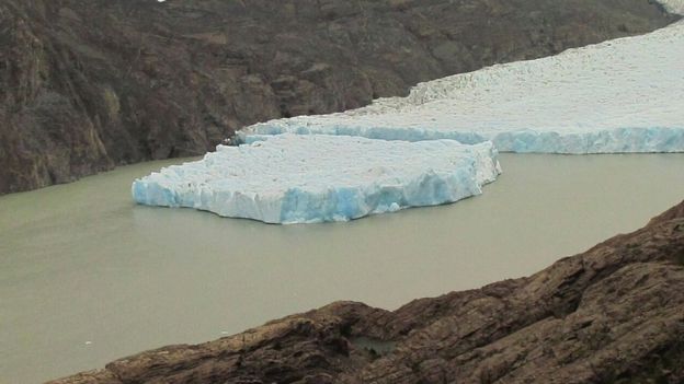 El desprendimiento en el glaciar Grey