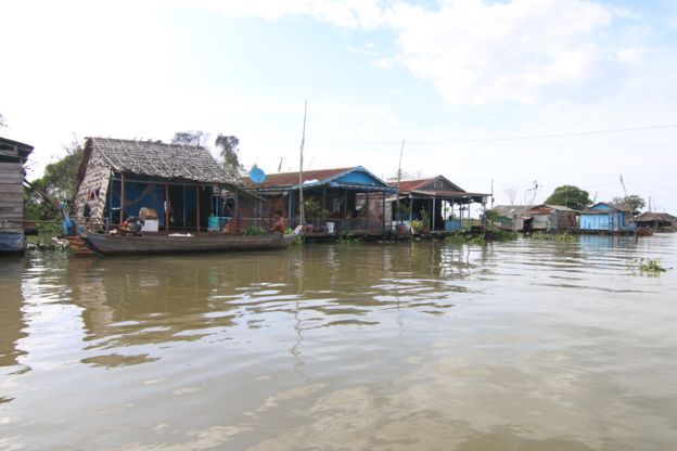 nhà nổi Kampong Chhnang