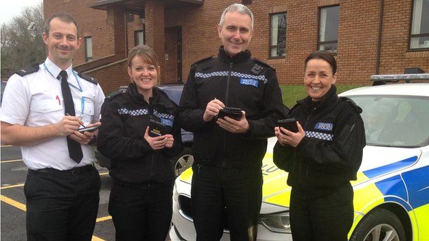 in dyfed-powys police are to be given smart phones so they can