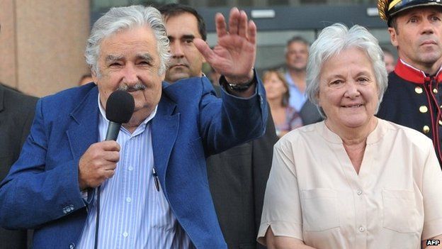 José Mujica y Lucía Topolanksy.