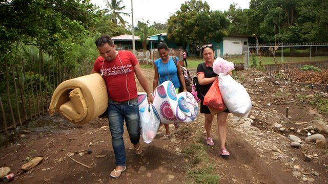 Cubans in Panama trying to make their way to the US