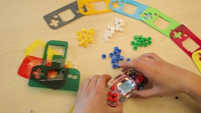 Handheld DIY games console