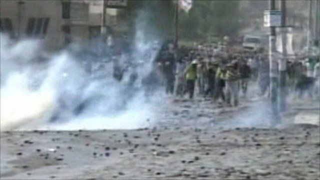 Police use tear gas to disperse protesters