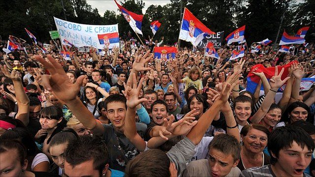 Fans in Serbia come to cheer on Wimbledon champion Novak Djokovic