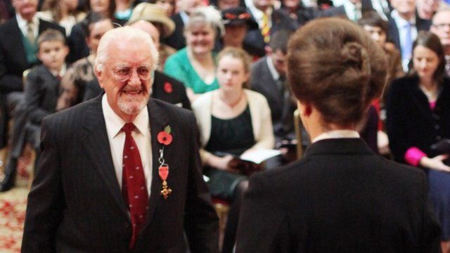 Bernard Cribbins (L) is appointed an OBE at an Investiture ceremony in Windsor