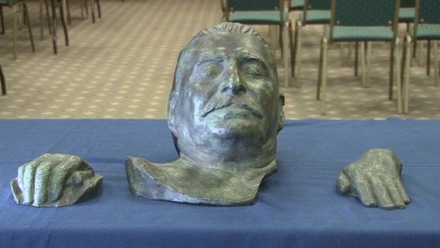 Bronze casts of Stalin's death mask and hands