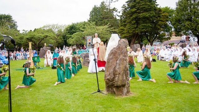 Cyhoeddi'r Eisteddfod