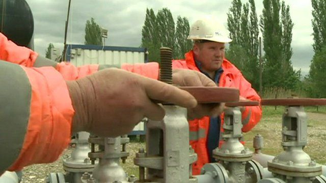 Oil workers in Turkey