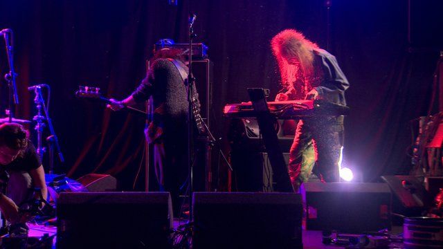 Last in Line on stage