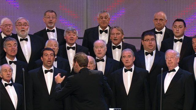 Côr Meibion dros 45 mewn nifer (28) / Male Voice Choir with over 45 members (28)