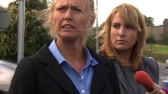 Detective Inspector Helen Tate (left)