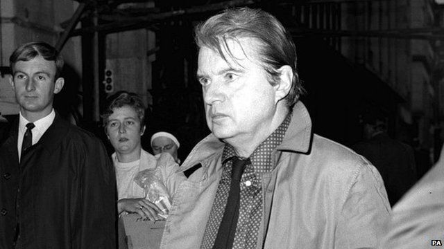 Francis Bacon leaving Marlborough Street in London