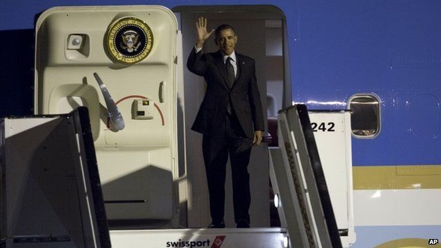 President Obama disembarking Air Force One