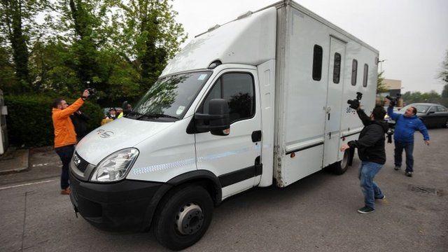 A security van believed to be transporting Tania Clarence arrives at Wimbledon Magistrates Court
