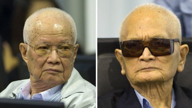 Khieu Samphan (L) and Nuon Chea