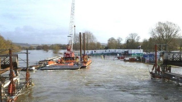 Flooding in Pangbourne