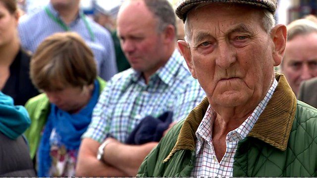 Farmers gather before taking action