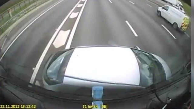 Car and lorry collide