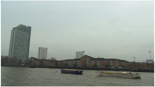 Debate over future of Thames riverbank use