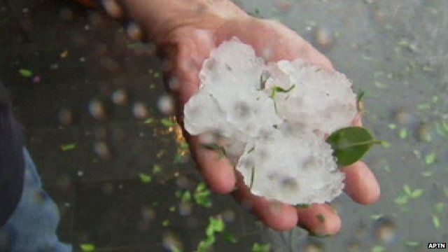 Golf ball size hailstones