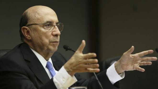 Ministro Henrique Meirelles concede entrevista