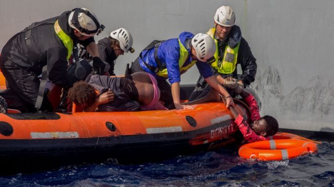 Migrants drown as dinghy sinks off Libya coast