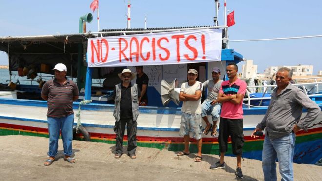 Οι Τυνήσιοι ψαράδες στο Zarzis διαμαρτύρονται για την άφιξη του C-Star