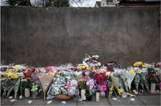 Flowers at the scene Tanesha Melbourne died