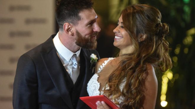 லியோனல் மெஸ்ஸியும் ஆண்டோனெல்லா ரோக்குசோவும்