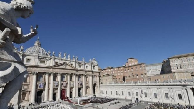 Licha ya sigara kuiletea mamilioni ya fedha Vatican ,papa Francis amesema kuwa hawezi kuruhusu binaadamu kuathiriwa kiafya