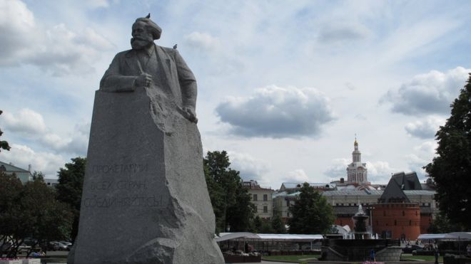 Estátua de Karl Marx em Moscou Foto Fred Adler/BBC