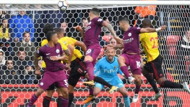 Sergio Aguero alifunga hat-trick na kuisadia Manchester City kupanda katika kilele cha jedwali la ligi baada ya kuwashona Watford mabao sita bila jibu.