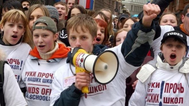 Năm 2014 người thiểu số Nga phản đối cải cách ngôn ngữ Latvia trong trường học