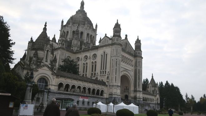 Lisieux basilica - file pic