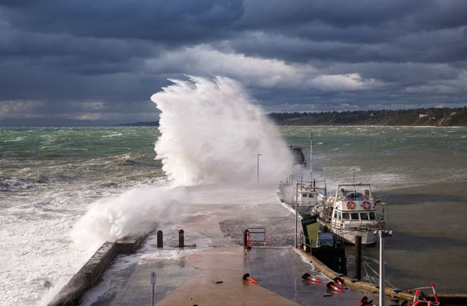 A cold front brings powerful waves to Mornington Pier, Victoria, 12 July 2016