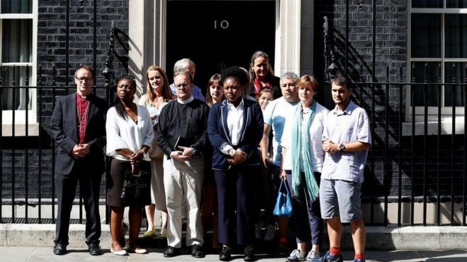 Qaar ka mid ah dadkii Theresa May kula kulmay xafiiskeeda 10 Downing Street