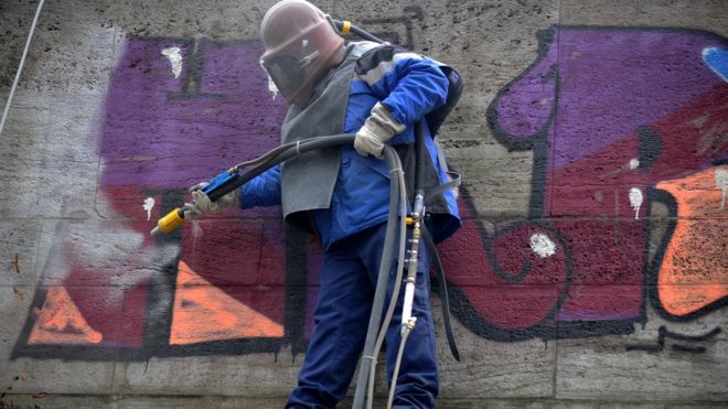 Képtalálat a következőre: „graffiti sandblasting”
