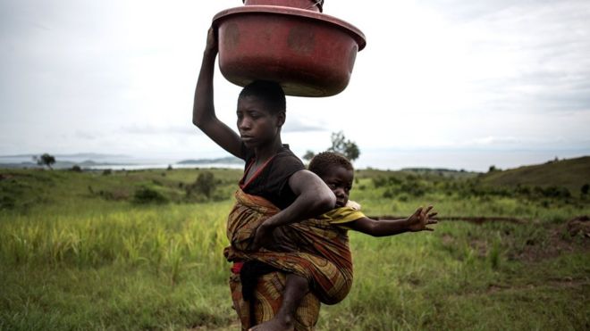 A Congolese woman and her child in a makeshift camp for displaced people in Kabutunga, Democratic Republic of the Congo. March 21, 2018