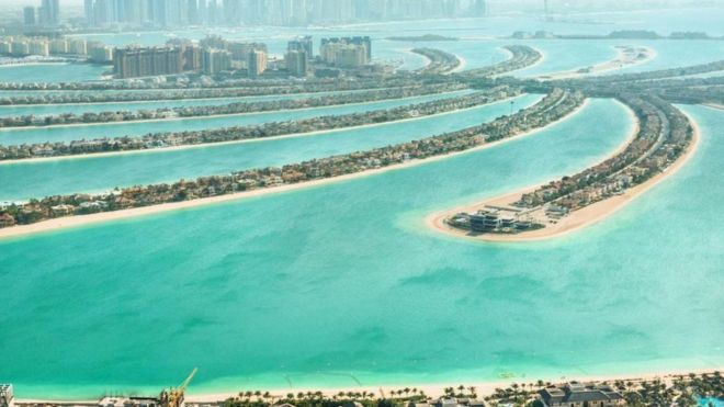 Dubai đã bồi đắp lấn biển trong nhiều năm qua.