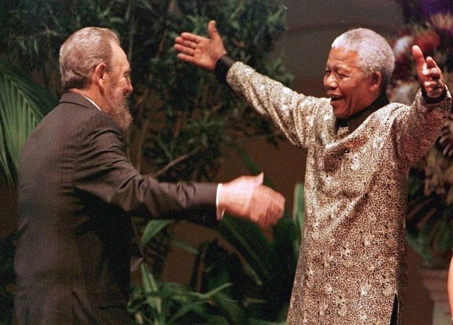 Fidel Castro na rais wa Afrika kusini Nelson Mandela