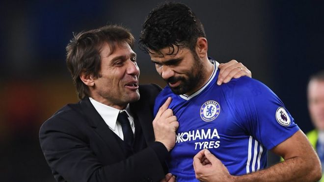 Kocha wa Chelsea Antonio Conte na mshambuliaji wa klabu hiyo Diego Costa