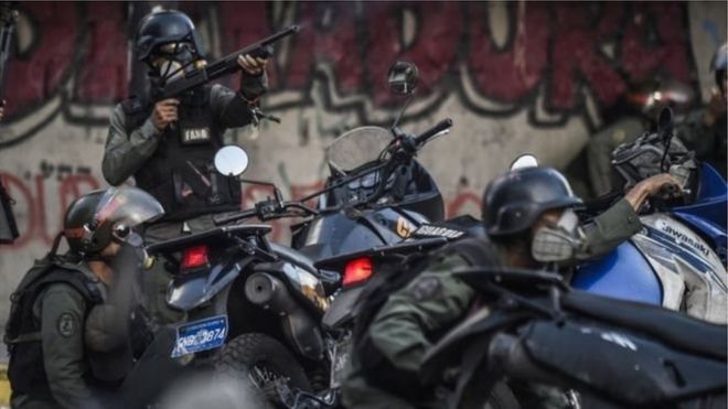 Nhân chứng nói lực lượng an ninh Venezuela bắn đạn chì ở cự ly gần vào người biểu tình