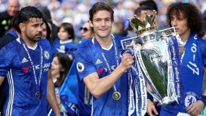 Chelsea walikabidhiwa kombe la ubingwa siku ya Jumapili katika uwanja wa Stamford Bridge